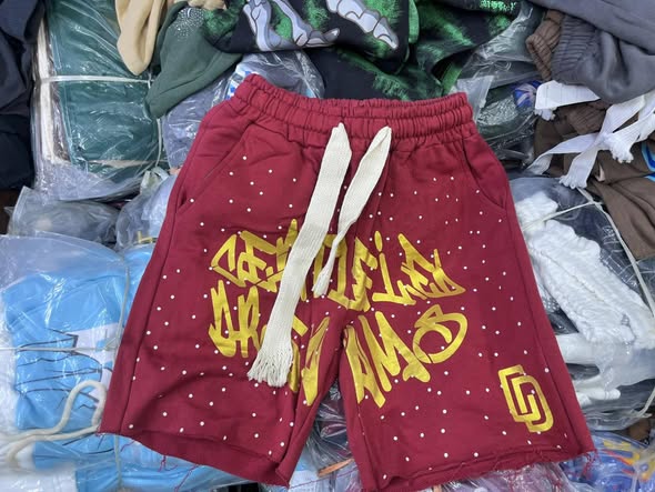 SHORTS UNISEX QUALITY MATERIAL🔥🔥