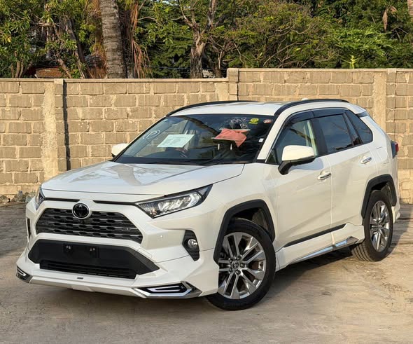 TOYOTA RAV4 Z