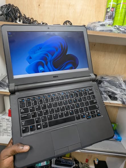 DELL LATITUDE 3340