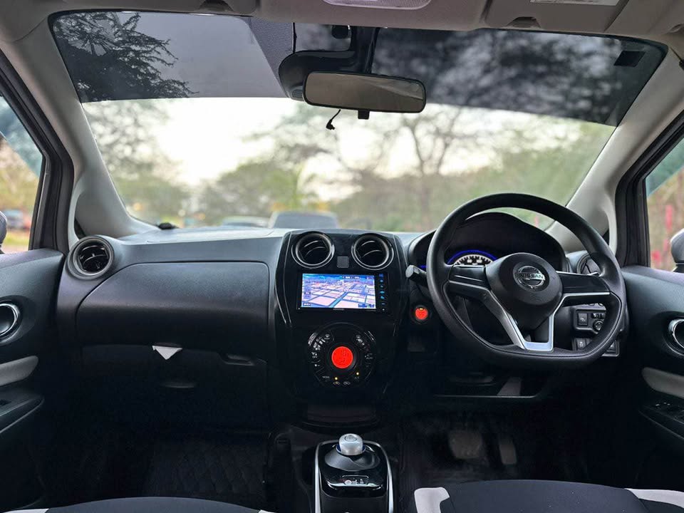 NISSAN NOTE e-POWER 2017
