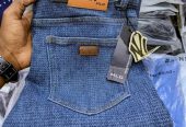 High-Quality Jeans Available