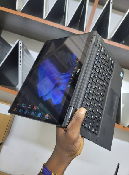 Dell Latitude 7390 x360. Touch Screen