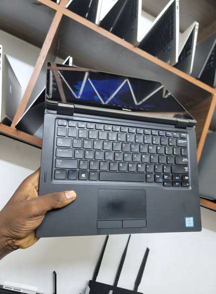 Dell Latitude 7390 x360. Touch Screen