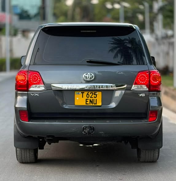 TOYOTA LAND CRUISER VX