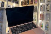 MACBOOK AIR 2020