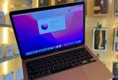MACBOOK AIR 2020