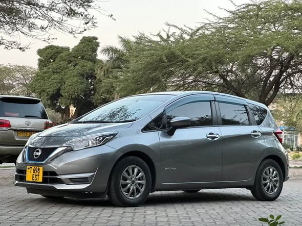 NISSAN NOTE e-POWER 2017