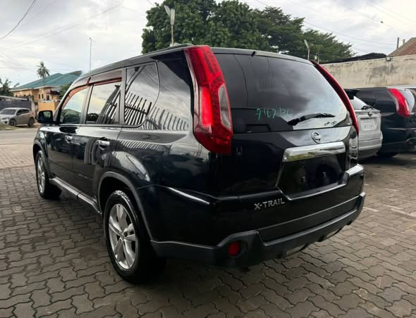 NISSAN XTRAIL. 2012 Model