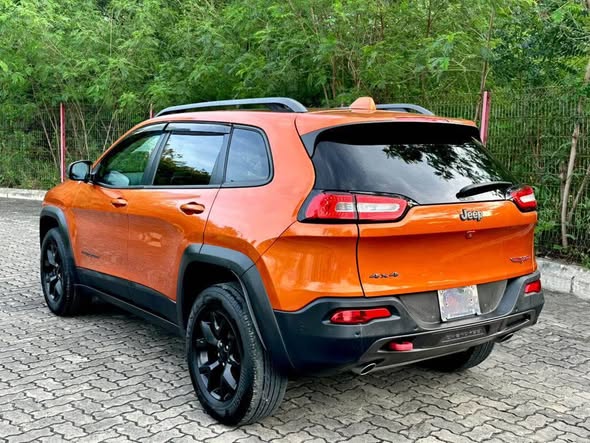 2016 JEEP CHEROKEE MANGO TANGO 🔥