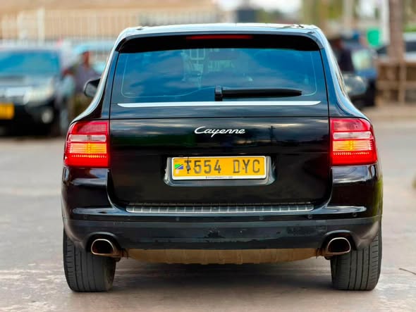 PORSCHE CAYENNE VR6