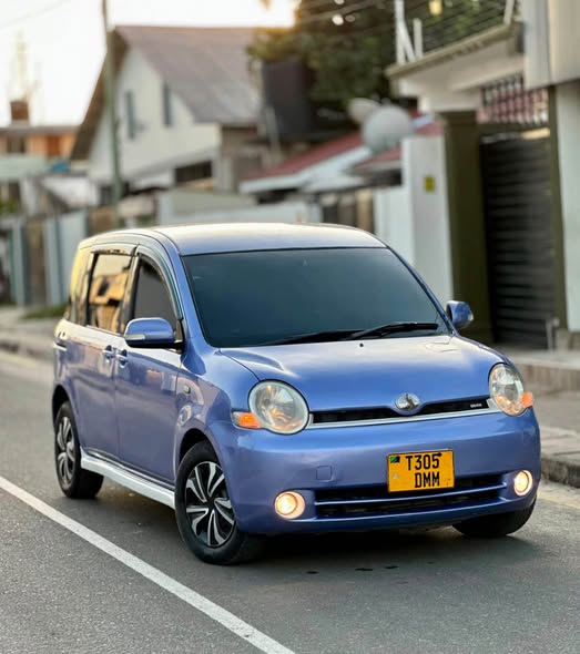 2005 TOYOTA SIENTA