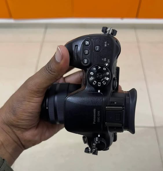 Panasonic Lumix GH4 Camera