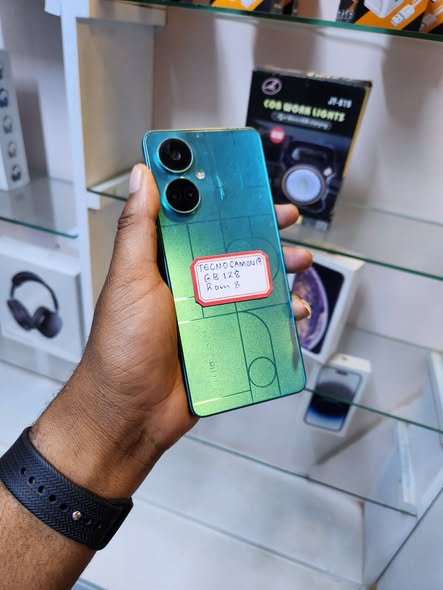 Tecno Camon 19
