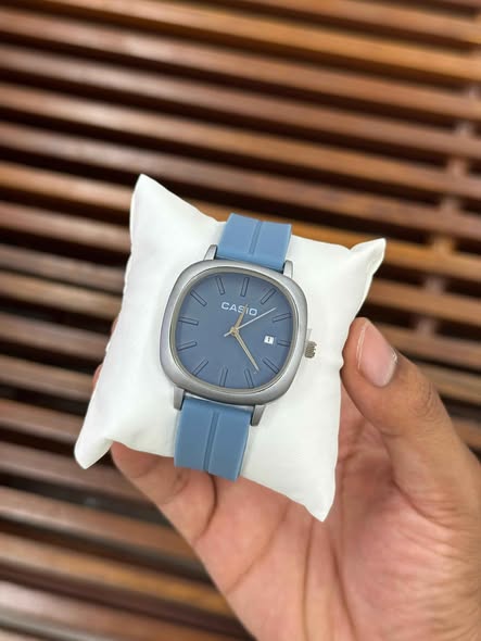 BRAND NEW CASIO WATCH