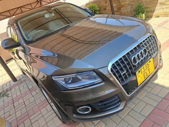 AUDI Q5. year: 2014