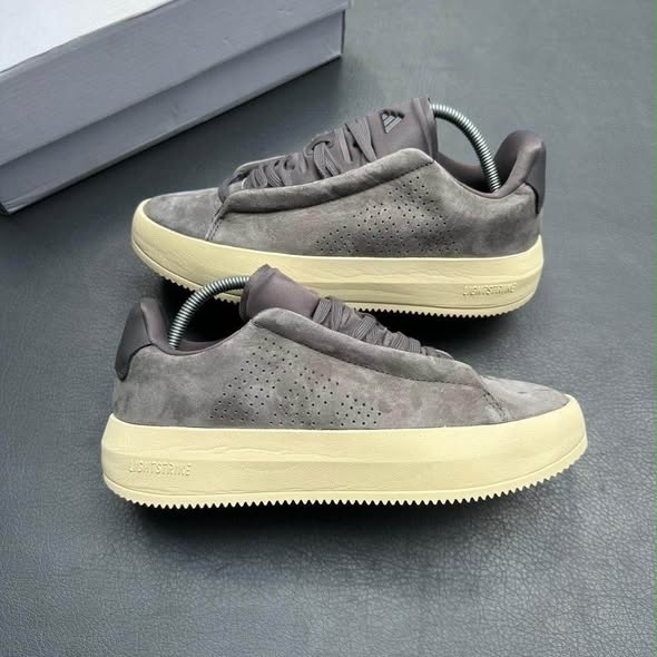 ADIDAS ACESMASH