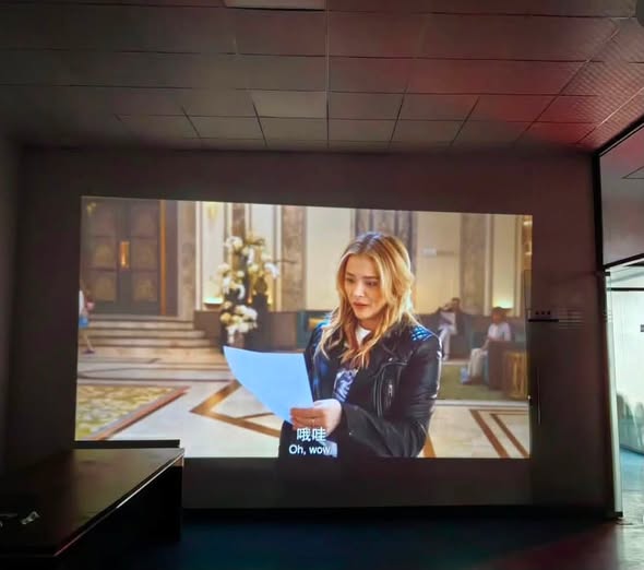 A10 4K PROJECTOR