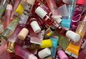 Lip Gloss Amazing Available