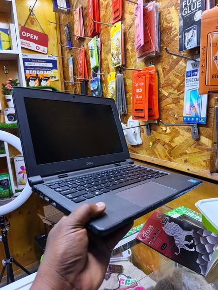 DELL LATITUDE 3150