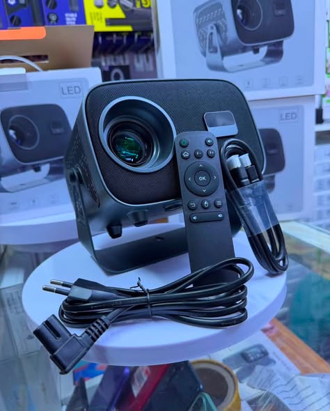 A10 4K PROJECTOR