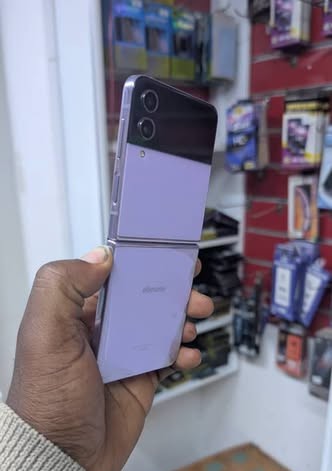SAMSUNG Z FLIP 4