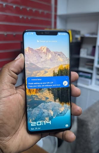 HUAWEI MATE 20
