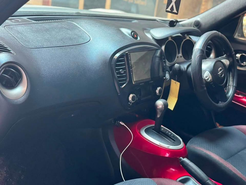 NISSAN JUKE 2008