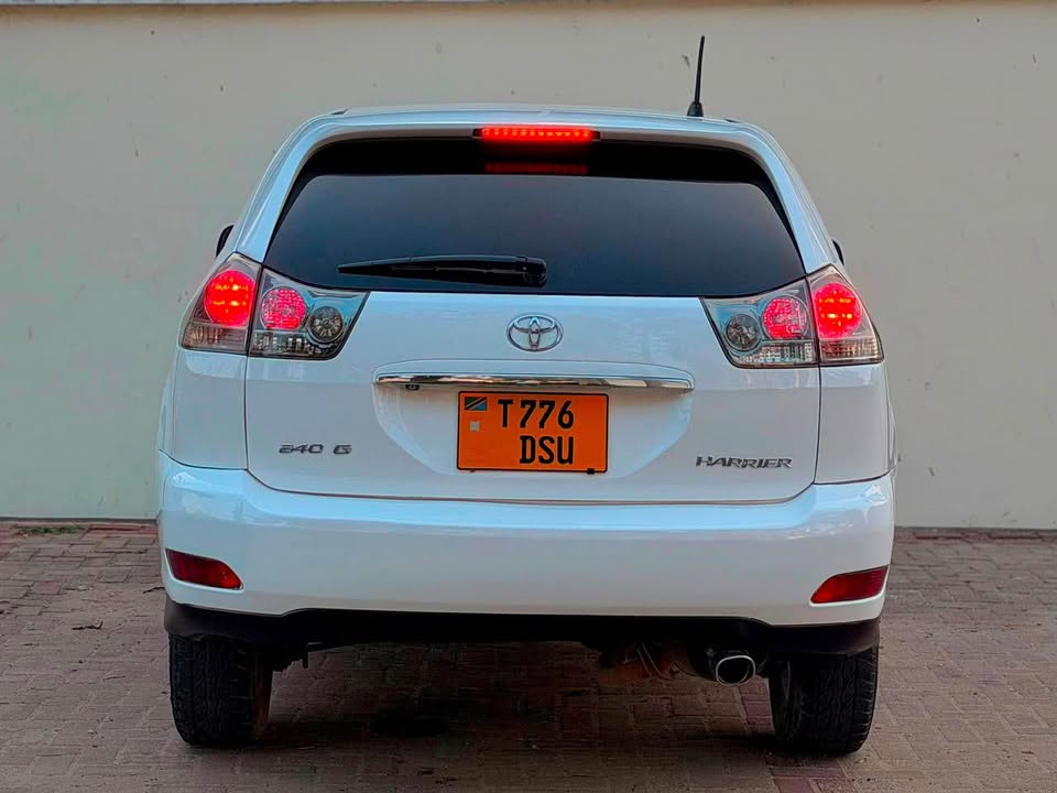 TOYOTA HARRIER 2006