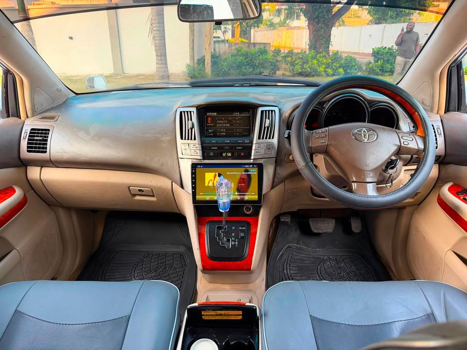 TOYOTA HARRIER 2006