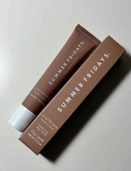 Lip Gloss Amazing Available