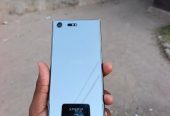 SONY XPERIA XZ