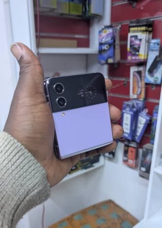 SAMSUNG Z FLIP 4