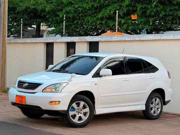 TOYOTA HARRIER 2006
