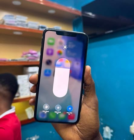 iPhone 11 ProMax 512GB