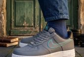 NIKE AIR FORCE