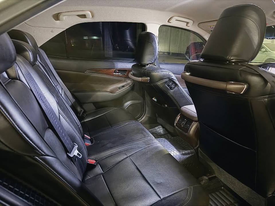 TOYOTA CROWN HYBRID 2015