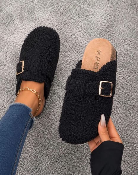 Ladies’ Simple Footwear
