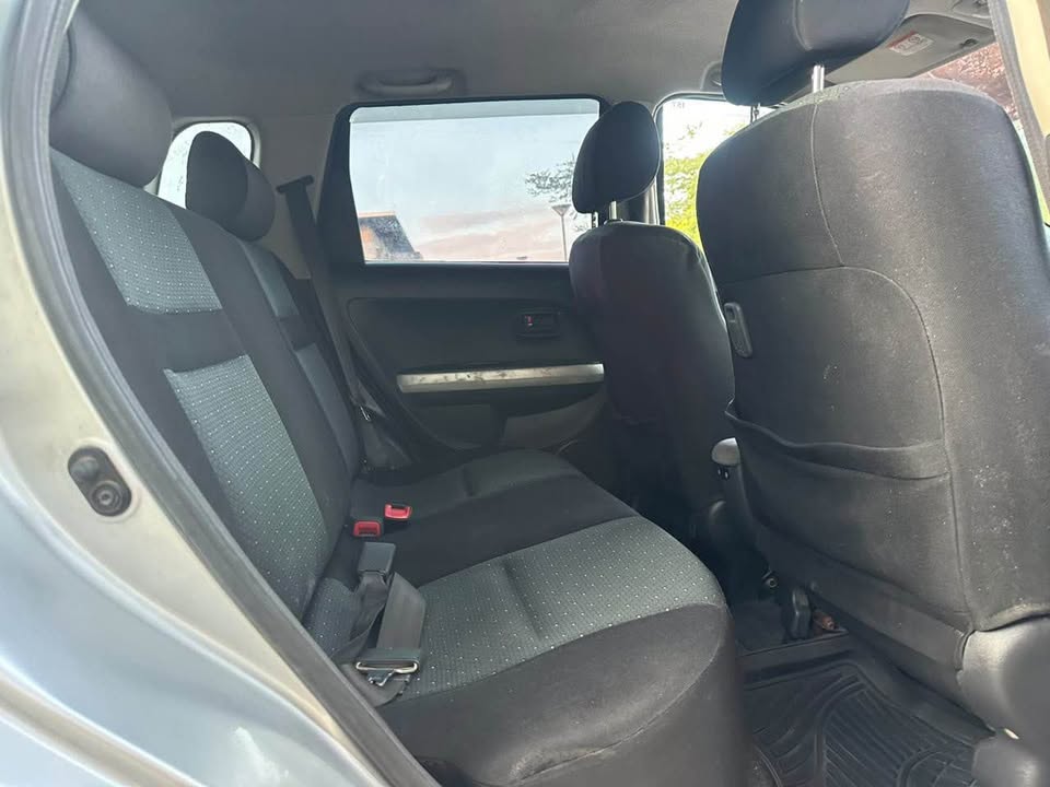 TOYOTA IST
