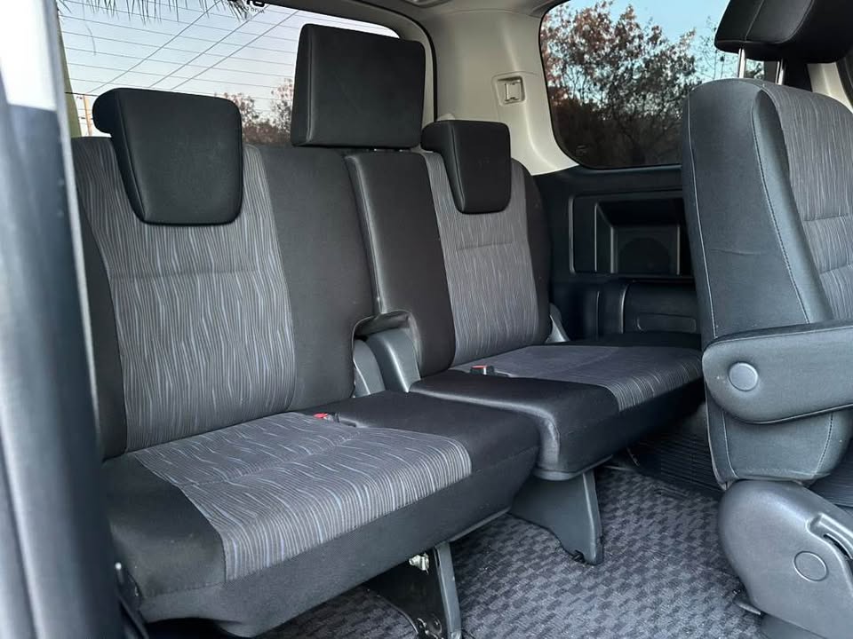 TOYOTA NOAH NEW MODEL