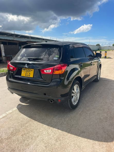 Mitsubishi RVR. Year: 2013