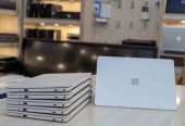 MICROSOFT SURFACE LAPTOPS SE